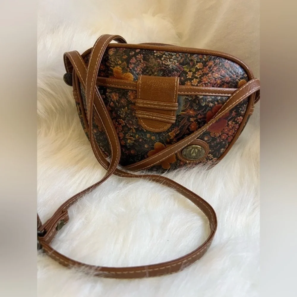 Bonjour Mini Crossbody - Picture 1 of 15